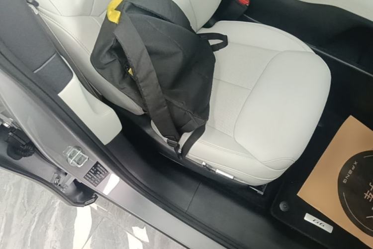Used XPeng G6 2023 580 Long-Range Max Right Front Seat
