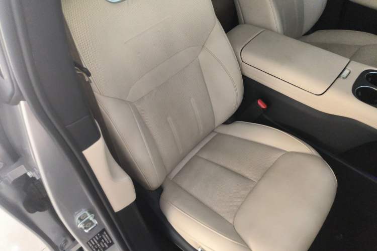 Used XPeng G6 2023 580 Long-Range Max Right Front Seat