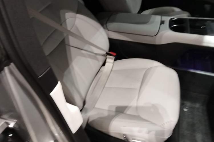 Used XPeng G6 2023 755 Ultra-Long Range Pro Right Front Seat