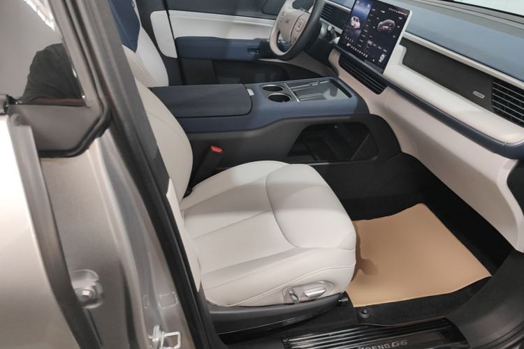 Used XPeng G6 2023 755 Ultra-Long Range Max Right Front Seat