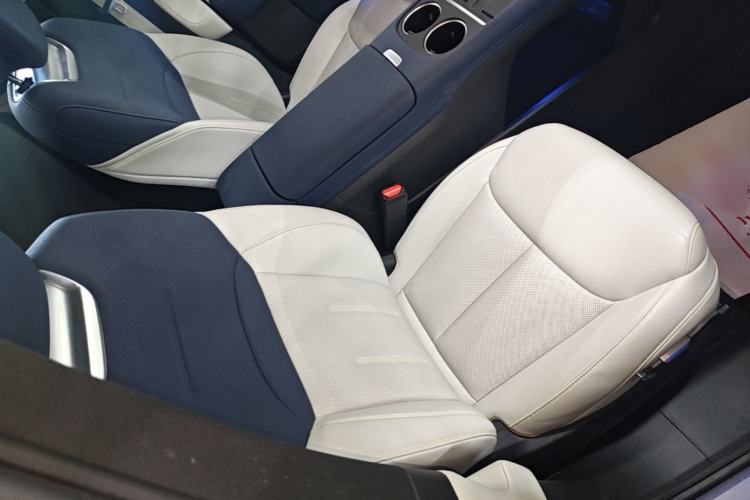 Used XPeng G6 2023 580 Long-Range Max Right Front Seat