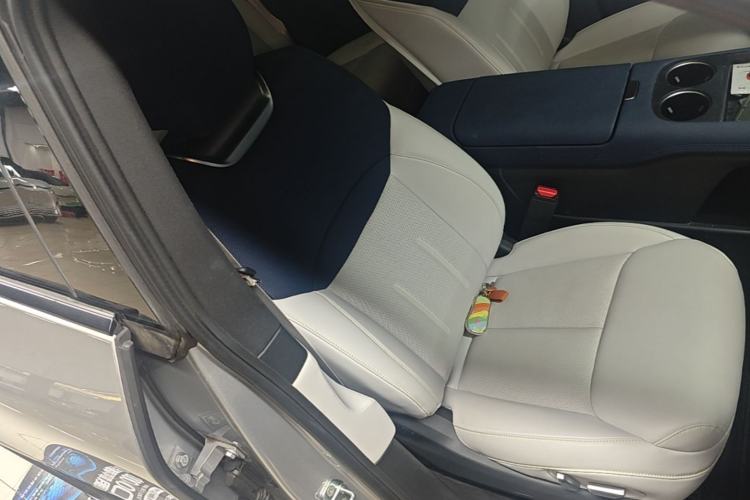 Used XPeng G6 2023 755 Ultra-Long Range Max Right Front Seat