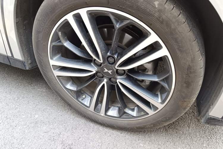 Used XPeng G6 2023 580 Long-Range Max Right Front Wheel Hub
