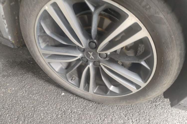 Used XPeng G6 2023 755 Ultra-Long Range Max Right Front Wheel Hub