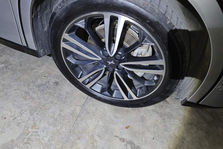 Used XPeng G6 2023 700 Four-Wheel Drive Performance Max Right Front Wheel Hub