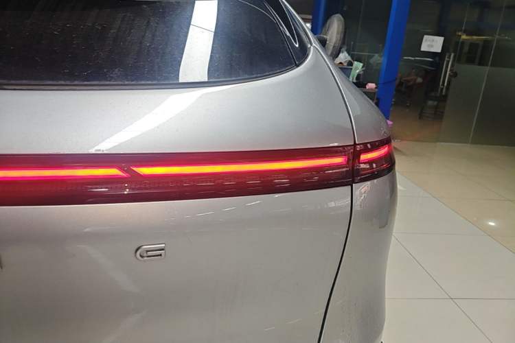 Used XPeng G6 2023 755 Ultra-Long Range Max Right Rear Taillight