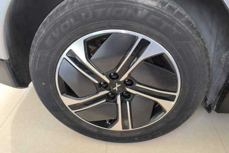 Used XPeng G6 2023 755 Ultra-Long Range Max Right Rear Wheel Hub