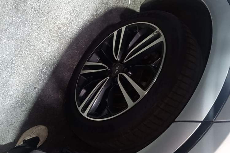 Used XPeng G6 2023 755 Ultra-Long Range Max Right Rear Wheel Hub