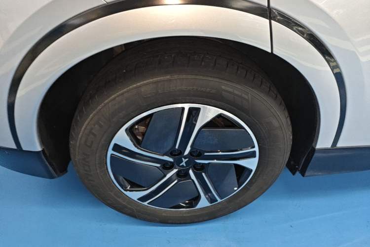 Used XPeng G6 2023 580 Long-Range Pro Right Rear Wheel Hub