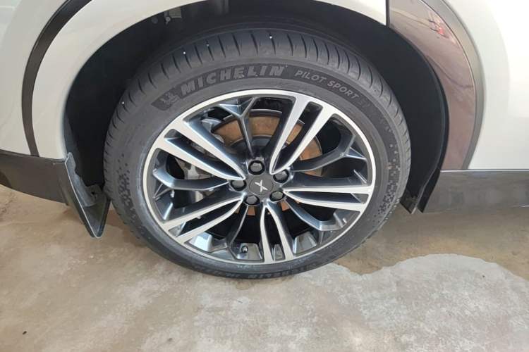 Used XPeng G6 2023 700 Four-Wheel Drive Performance Max Right Rear Wheel Hub