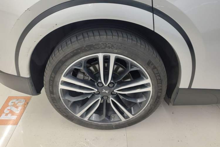 Used XPeng G6 2023 755 Ultra-Long Range Max Right Rear Wheel Hub