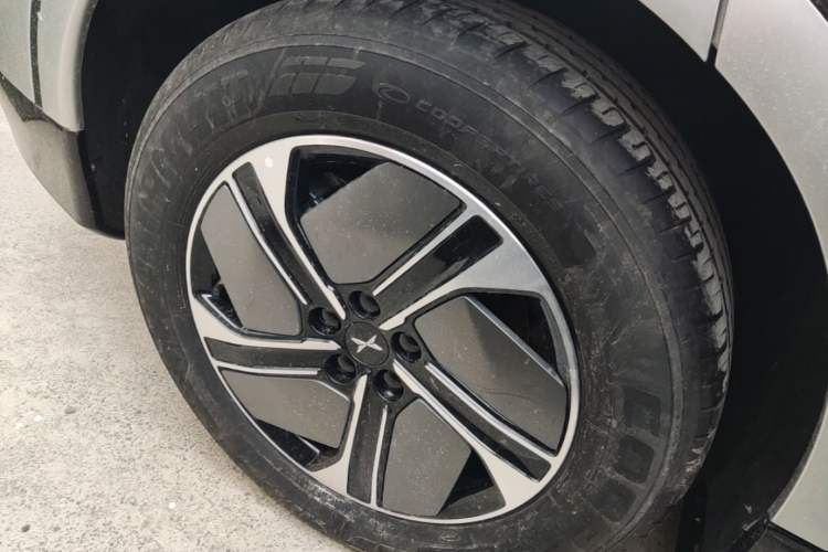 Used XPeng G6 2023 580 Long-Range Pro Right Rear Wheel Hub