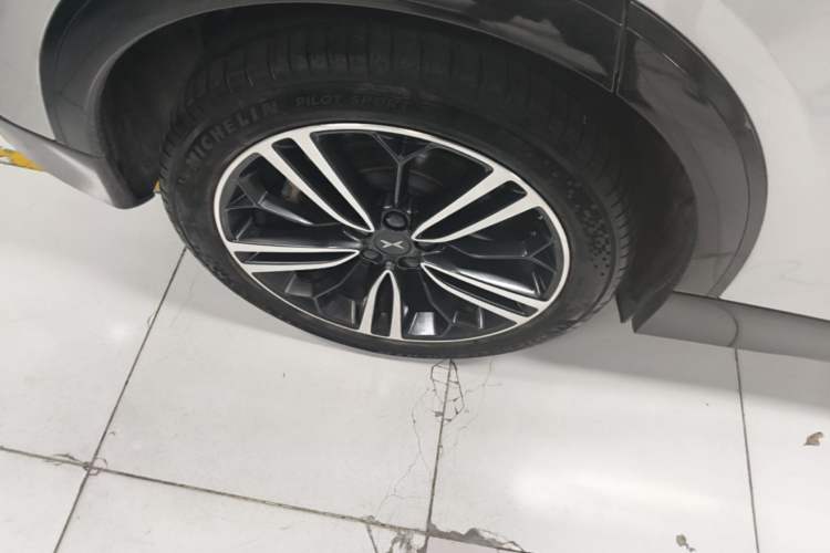 Used XPeng G6 2023 700 Four-Wheel Drive Performance Max Right Rear Wheel Hub