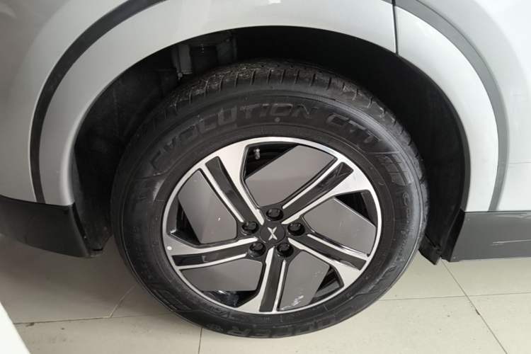 Used XPeng G6 2023 580 Long-Range Pro Right Rear Wheel Hub