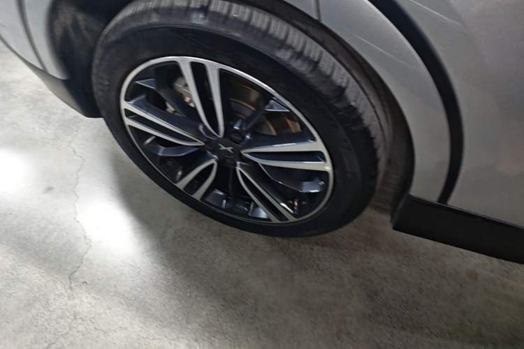 Used XPeng G6 2023 580 Long-Range Max Right Rear Wheel Hub