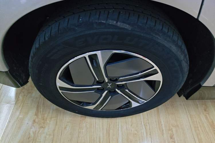 Used XPeng G6 2023 580 Long-Range Max Right Rear Wheel Hub