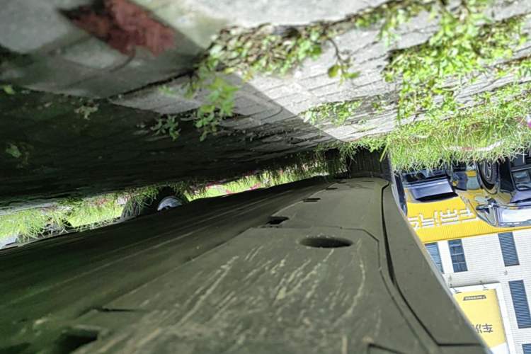 Used XPeng G6 2023 700 Four-Wheel Drive Performance Max Right Side Sill