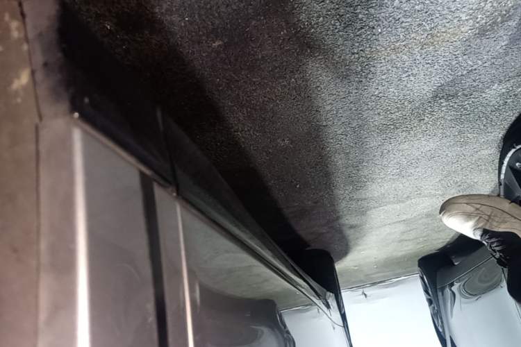 Used XPeng G6 2023 755 Ultra-Long Range Max Right Side Sill