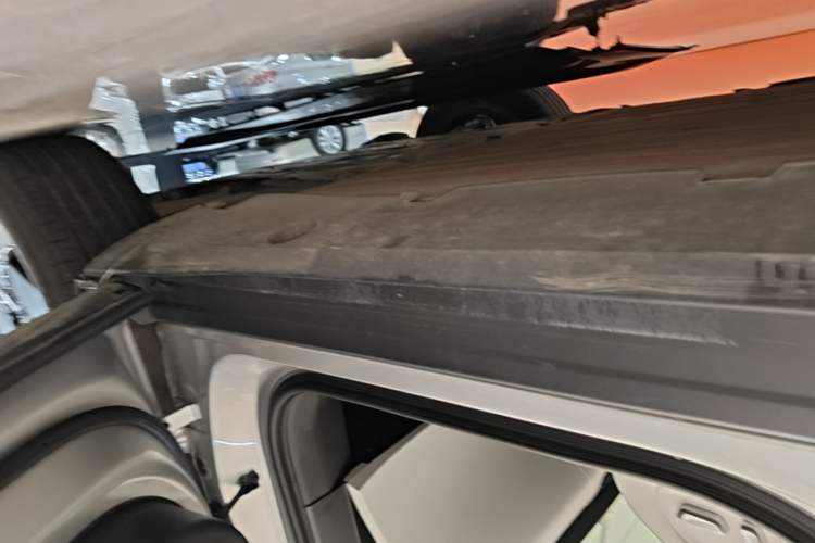 Used XPeng G6 2023 700 Four-Wheel Drive Performance Max Right Side Sill