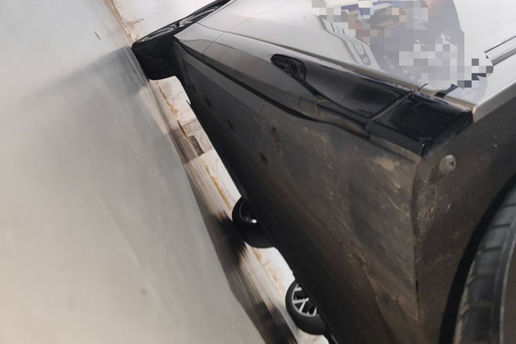 Used XPeng G6 2023 755 Ultra-Long Range Max Right Side Sill