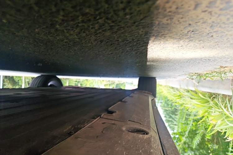 Used XPeng G6 2023 755 Ultra-Long Range Max Right Side Sill