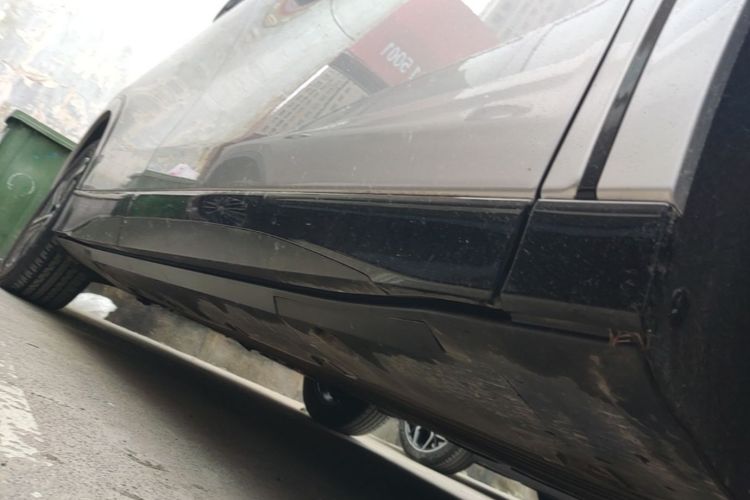 Used XPeng G6 2023 580 Long-Range Pro Right Side Sill