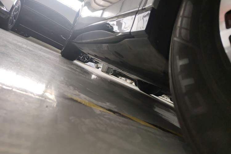 Used XPeng G6 2023 580 Long-Range Pro Right Side Sill