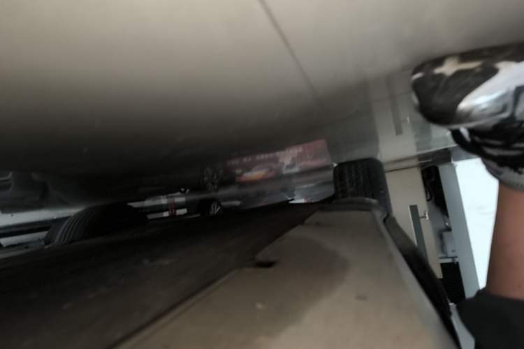 Used XPeng G6 2023 580 Long-Range Pro Right Side Sill