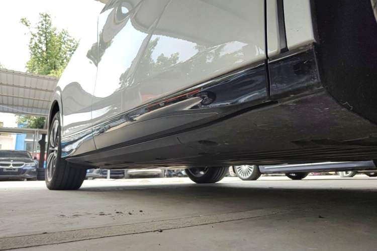 Used XPeng G6 2023 755 Ultra-Long Range Max Right Side Sill