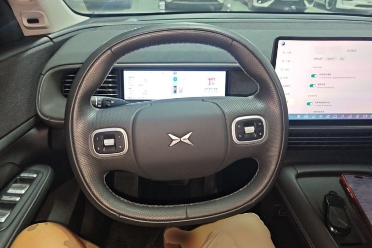 Used XPeng G6 2023 580 Long-Range Pro Steering Wheel