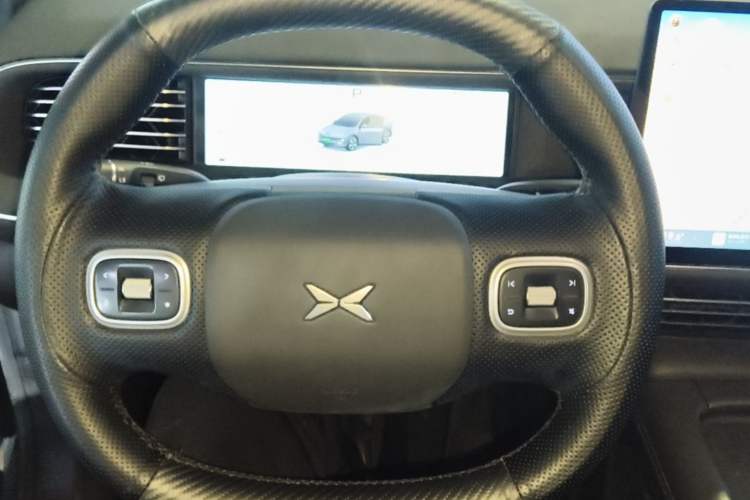 Used XPeng G6 2023 755 Ultra-Long Range Pro Steering Wheel
