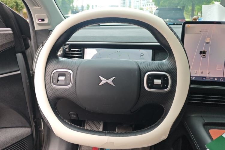 Used XPeng G6 2023 580 Long-Range Pro Steering Wheel