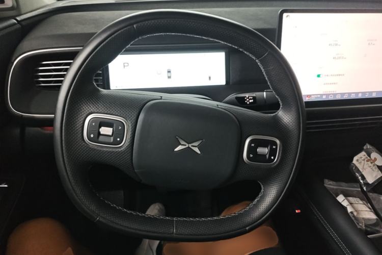Used XPeng G6 2023 580 Long-Range Max Steering Wheel