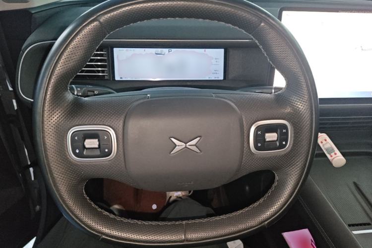 Used XPeng G6 2023 580 Long-Range Pro Steering Wheel
