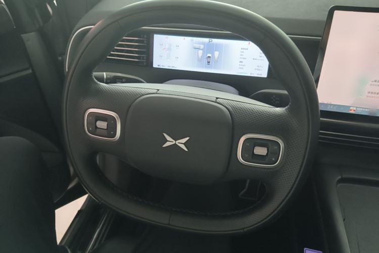 Used XPeng G6 2023 755 Ultra-Long Range Pro Steering Wheel