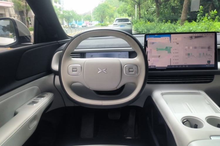 Used XPeng G6 2023 580 Long-Range Pro Steering Wheel