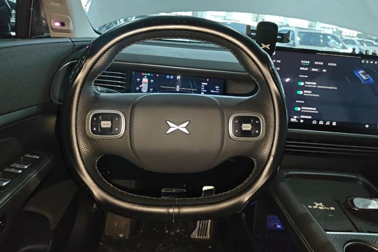 Used XPeng G6 2023 580 Long-Range Pro Steering Wheel