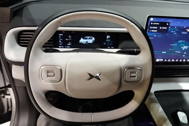 Used XPeng G6 2023 755 Ultra-Long Range Pro Steering Wheel