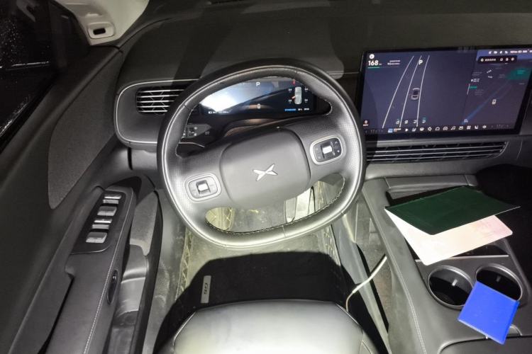 Used XPeng G6 2023 580 Long-Range Max Steering Wheel