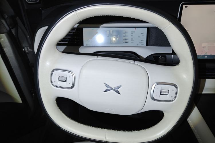 Used XPeng G6 2023 700 Four-Wheel Drive Performance Max Steering Wheel