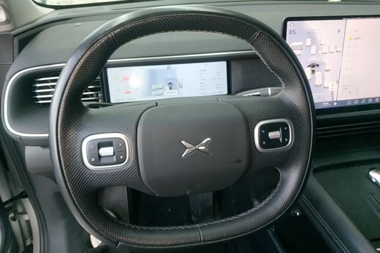Used XPeng G6 2023 580 Long-Range Max Steering Wheel