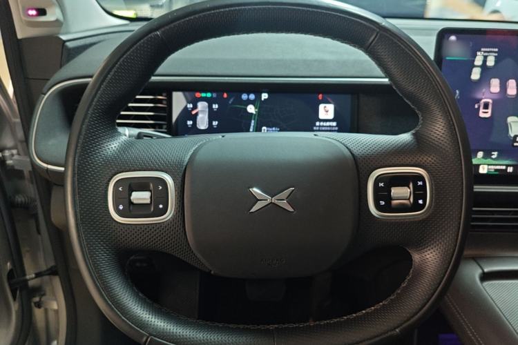 Used XPeng G6 2023 580 Long-Range Pro Steering Wheel