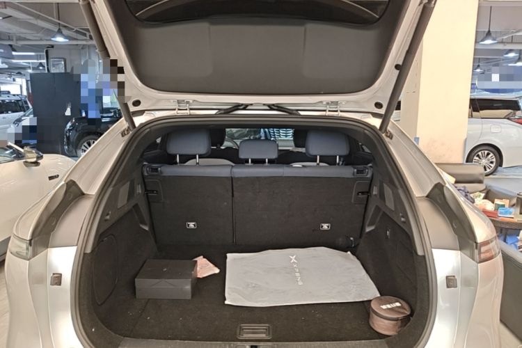 Used XPeng G6 2023 755 Ultra-Long Range Max Trunk