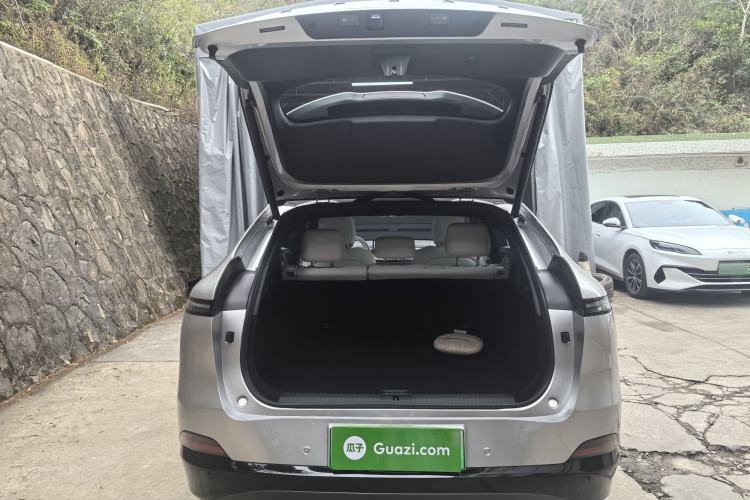 Used XPeng G6 2023 700 Four-Wheel Drive Performance Max Trunk