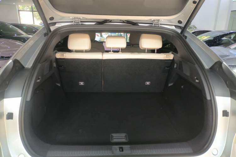 Used XPeng G6 2023 580 Long-Range Max Trunk