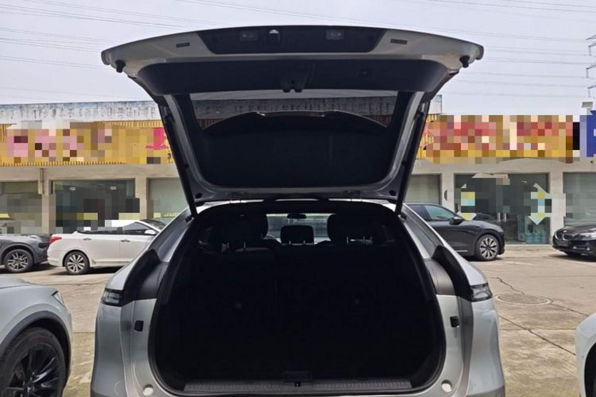 Used XPeng G6 2023 580 Long-Range Pro Trunk