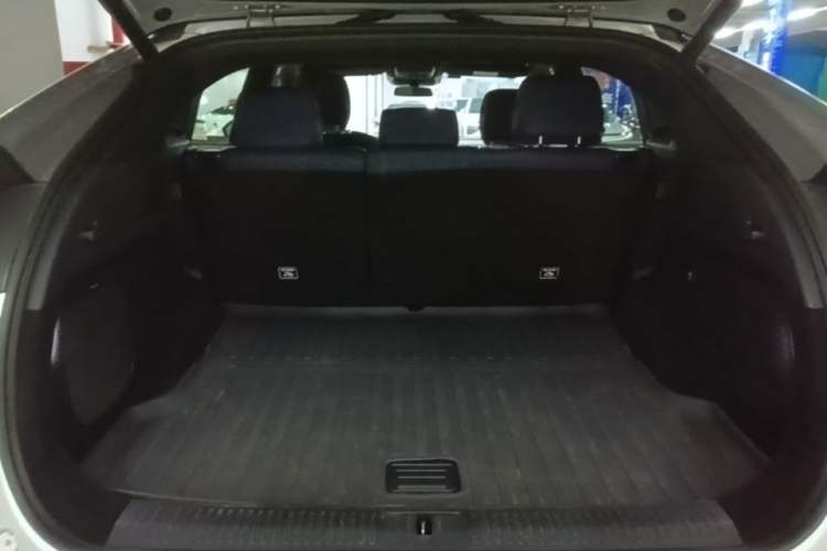 Used XPeng G6 2023 580 Long-Range Pro Trunk