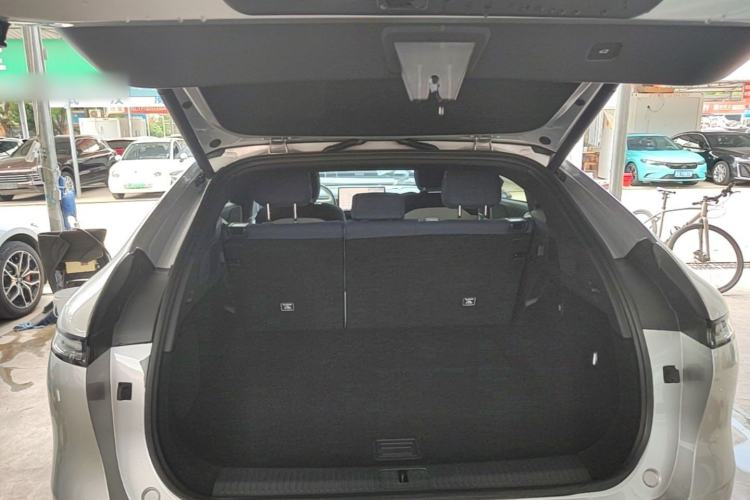 Used XPeng G6 2023 700 Four-Wheel Drive Performance Max Trunk