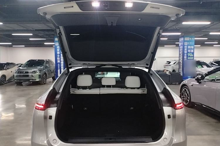 Used XPeng G6 2023 755 Ultra-Long Range Max Trunk