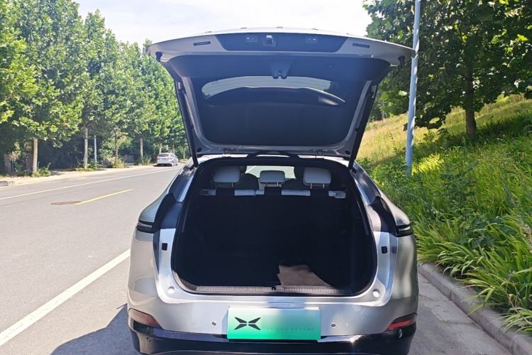 Used XPeng G6 2023 755 Ultra-Long Range Max Trunk